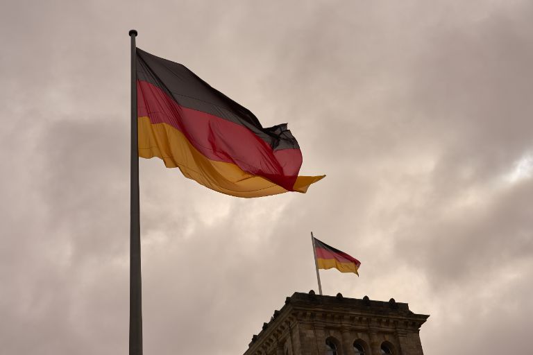 german-citizenship-wait-times-exceed-2-years-in-some-cases-report-finds.jpg