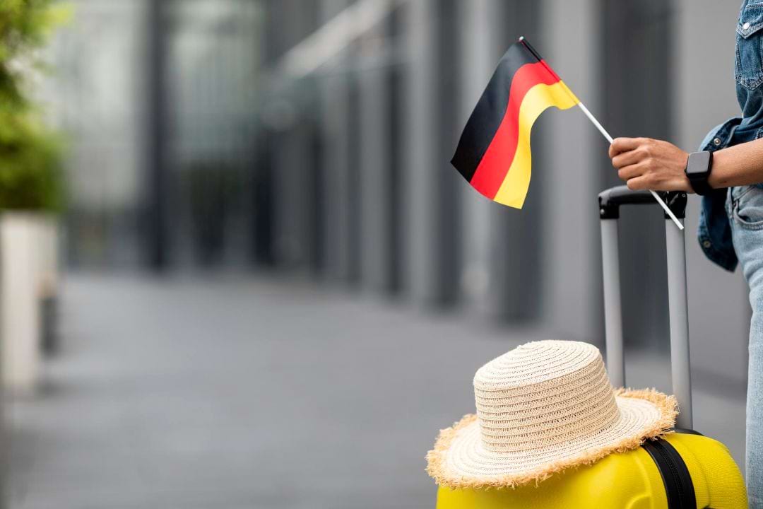 germany-granted-nearly-32000-national-visas-to-russians-since-february-2022